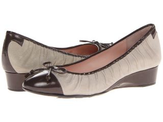 Taryn Rose Florra Womens 1 2 inch heel Shoes (Taupe)