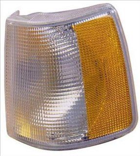 OE Replacement Volvo 940/960 Left Park Lamp Assembly (Partslink Number VO2520104): Automotive