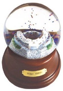 Los Angeles Dodgers Stadium Musical Water Snow Globe : Sports Related Collectible Water Globes : Sports & Outdoors