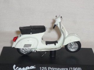 Vespa 125 Primavera 1968 Weiss 1/18 Del Prado Modellmotorrad Modell Motorrad SondeRangebot: Spielzeug