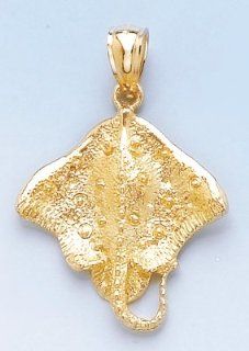 Gold Charm Stingray 2d: Jewelry