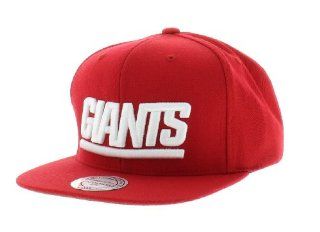 NFL Mitchell & Ness New York Giants Throwback Basic Vintage Logo Snapback Hat   Red : Baseball Caps : Sports & Outdoors