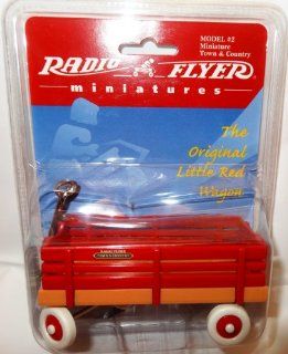 Radio Flyer Miniature Town & Country Wagon Model #2: Toys & Games