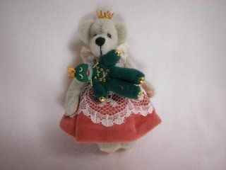 World of Miniature Bears 3.25" Cashmere Bear Princess 'N" Frog #679 Collectible Miniature Made by Hand: Toys & Games