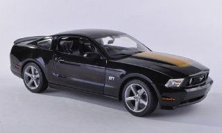Ford Mustang GT, black/gold , 2010, Model Car, Ready made, Greenlight 1:18: Greenlight: Toys & Games