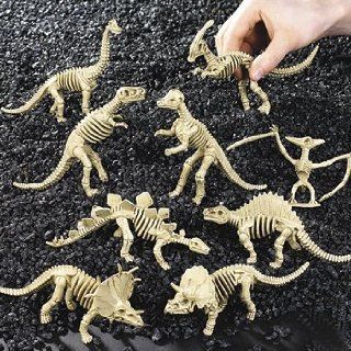 12 Plastic Dinosaur Skeletons: Toys & Games