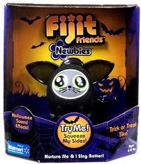 Fijit Friends Newbies Halloween CAT Figure BLACK TRICK or TREAT TIKA   LIMITED EDITION!: Toys & Games
