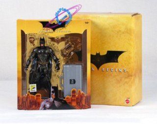 Batman Begins   Comicon Exclusive   Christian Bale   Mint in Original Box   Collectible   (B): Toys & Games