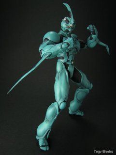 Bio Fighter Collection Max #05 Guyver I Action Figure: Toys & Games