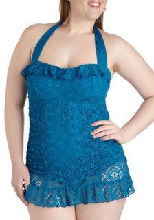 In a Splash One Piece in Plus Size  Mod Retro Vintage Bathing Suits