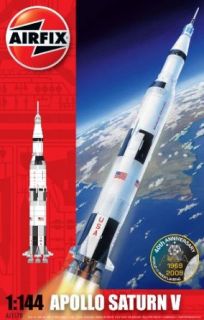 Airfix A11170 1:144 Scale Nasa Apollo Saturn V Rocket Model Kit: Toys & Games