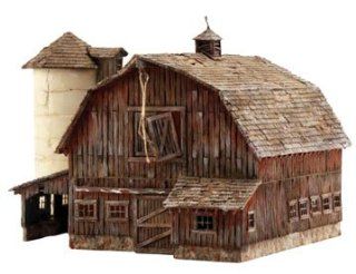 Woodland Scenics HO Scale Built & Ready Structures Old Weathered Barn: Toys & Games