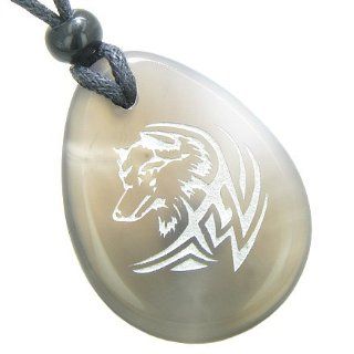 Courage and Protection Lucky Wolf Good Luck Amulet Natural Agate Wish Totem Gem Stone Necklace Pendant: Best Amulets: Jewelry