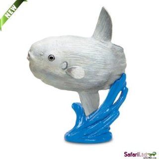 Safari Ltd  Wild Safari Sea Life Sunfish: Toys & Games