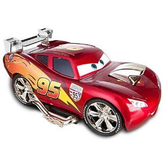 CARS 2   Lightning Mcqueen Lights & Sounds 15pc Custom Buildable Talking Car Playset: Toys & Games