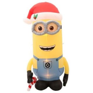 Universal 8 ft. H Inflatable Minion Kevin with Candy Cane 39382