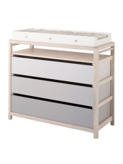 The Showoff Changing Table by Q Collection Junior